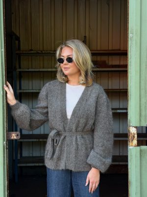Alternative view of Andrea wrap cardigan - Moon rock
